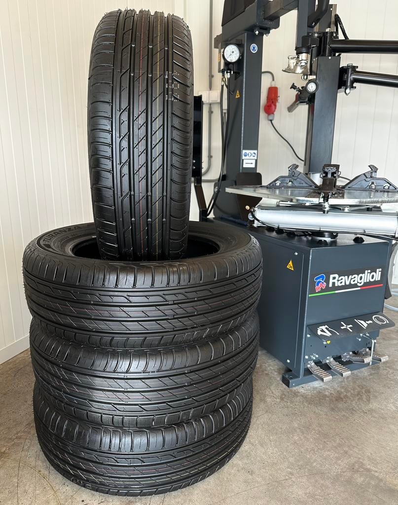 4 Nieuwe Bridgestone 195 60 16 Zomerbanden Inclusief Montage, Auto-onderdelen, Banden en Velgen, Band(en), Zomerbanden, 16 inch