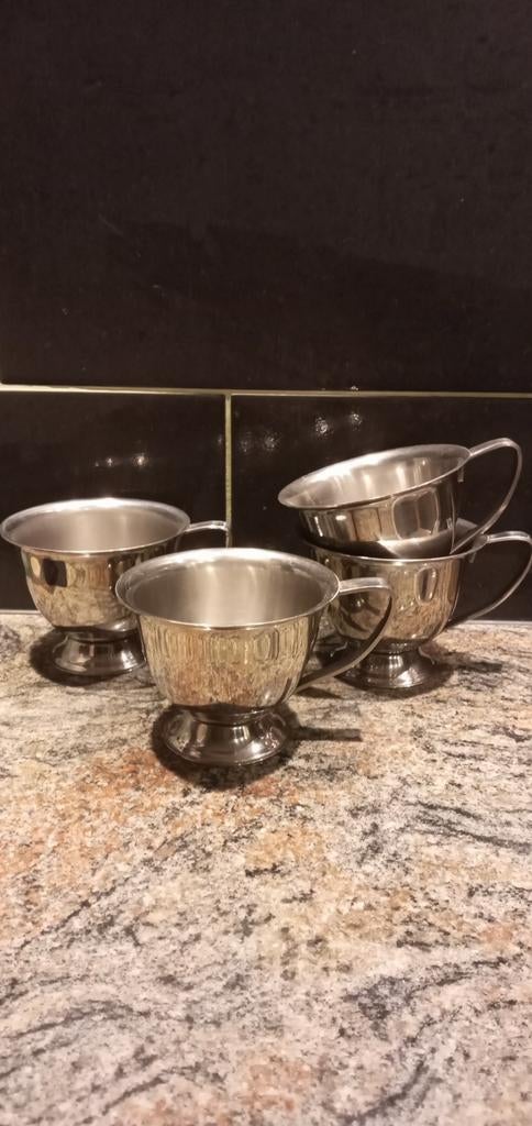4 rvs soepkommen 2 schalen, Huis en Inrichting, Keuken | Servies, Ophalen of Verzenden, Overige materialen, Overige stijlen, Kom(men)