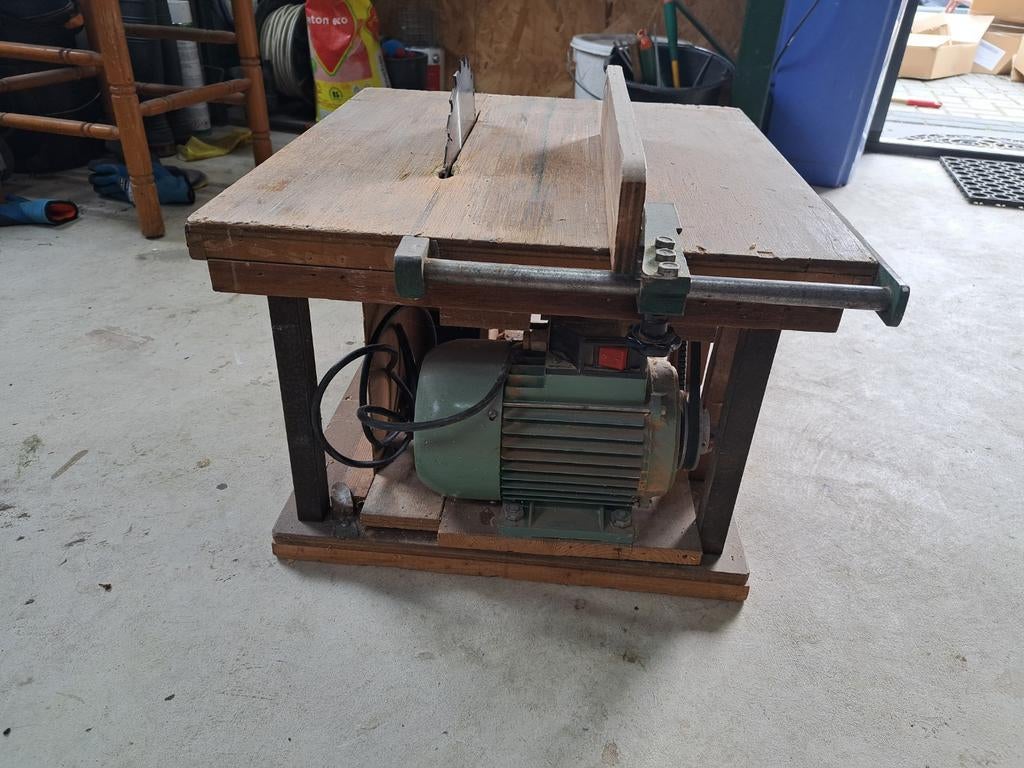 Zaagtafeltje, Doe-het-zelf en Verbouw, Gereedschap | Zaagmachines, Ophalen, Gebruikt, Cirkelzaag, 70 mm of meer