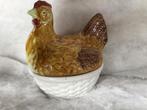 Vintage kip op nest. Keramiek. Portugal, Ophalen of Verzenden