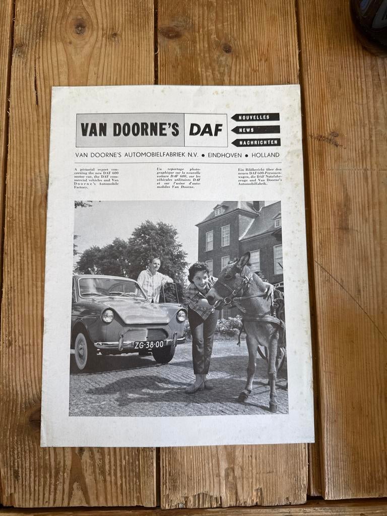 Van Doorne's DAF Nieuws - Frans, Engels, Duits, Ophalen of Verzenden, Gelezen, Overige merken