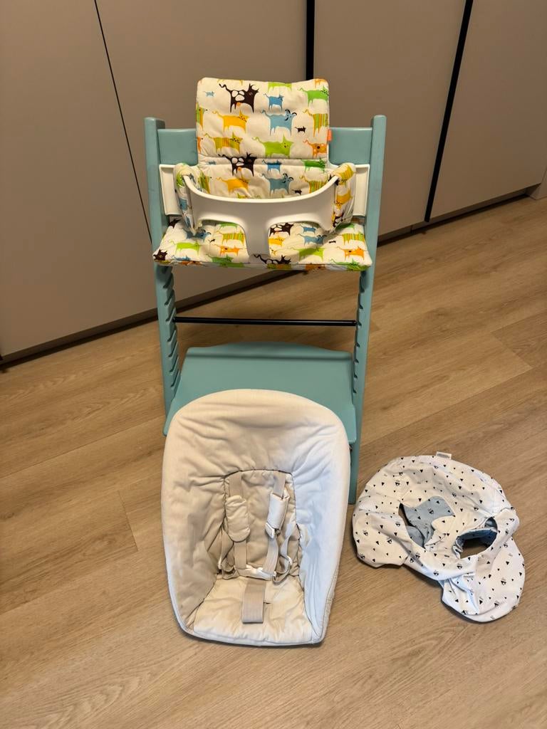 Stokke tripp trapp trip trap kinderstoel met Newborn, Ophalen, Zo goed als nieuw, Meegroeistoel