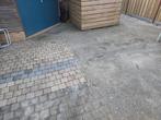 GRATIS. WEL ZELF ERUITHALEN IS GENOEG VOOR DE MEESTE TUINEN, Tuin en Terras, Ophalen, Gebruikt, Beton, Klinkers