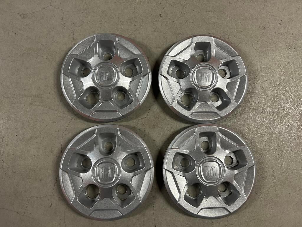 Fiat ducato naafkappen naafdoppen 16 inch 5x118 set van 4 ST, Auto diversen, Wieldoppen, Ophalen, Fiat, Zo goed als nieuw, **