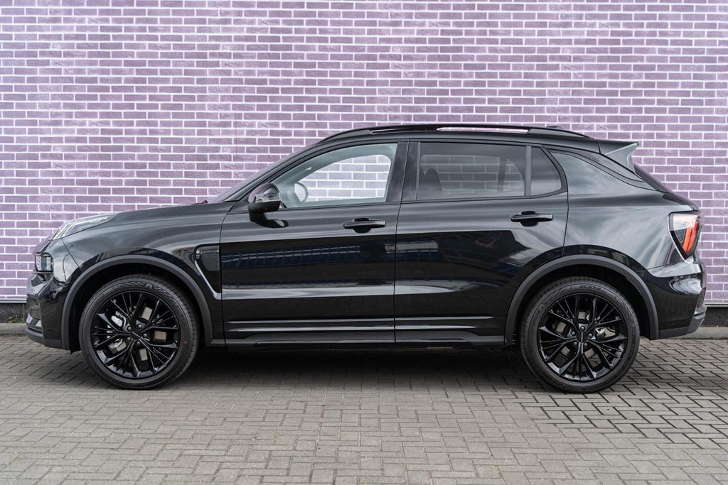Lynk & Co 01 1.5 More | Adaptieve Cruise Control | Dodehoeka, Euro 6, 4 cilinders, 1898 kg, Zwart