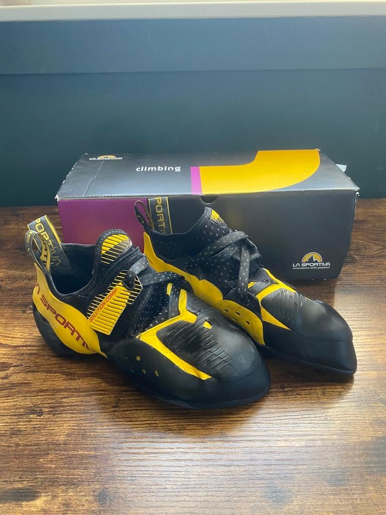 40.5 La Sportiva Solution Comp, Ophalen of Verzenden, Zo goed als nieuw, Klimsportschoenen