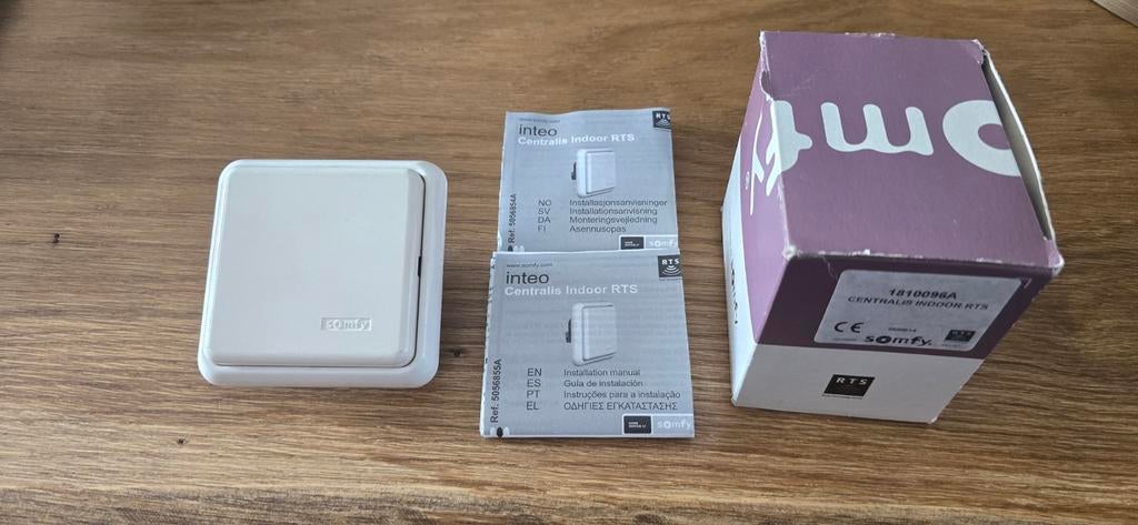 Somfy centralis indoor rts, Doe-het-zelf en Verbouw, Rolluiken, Ophalen of Verzenden, Gebruikt, Wit, Elektrische bediening