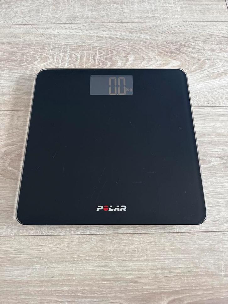 Polar Balance Scale Zwart - Digitale Personenweegschaal, Witgoed en Apparatuur, Weegschalen, Gebruikt, Digitaal, Personenweegschaal