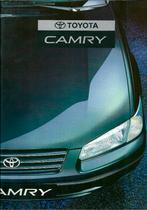 Brochure Toyota Camry Oktober 1996, Ophalen of Verzenden, Gelezen, Toyota