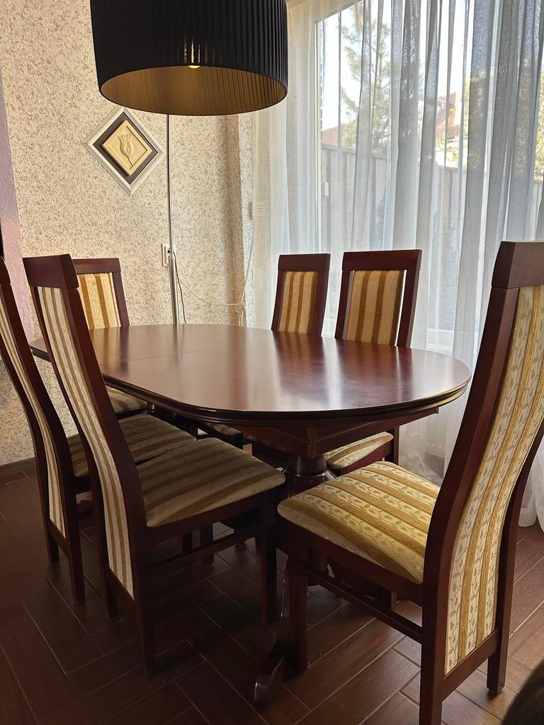 Uitschuifbare eettafel met 6 stoelen, Huis en Inrichting, Ophalen, Gebruikt, 100 tot 150 cm, Vijf personen of meer