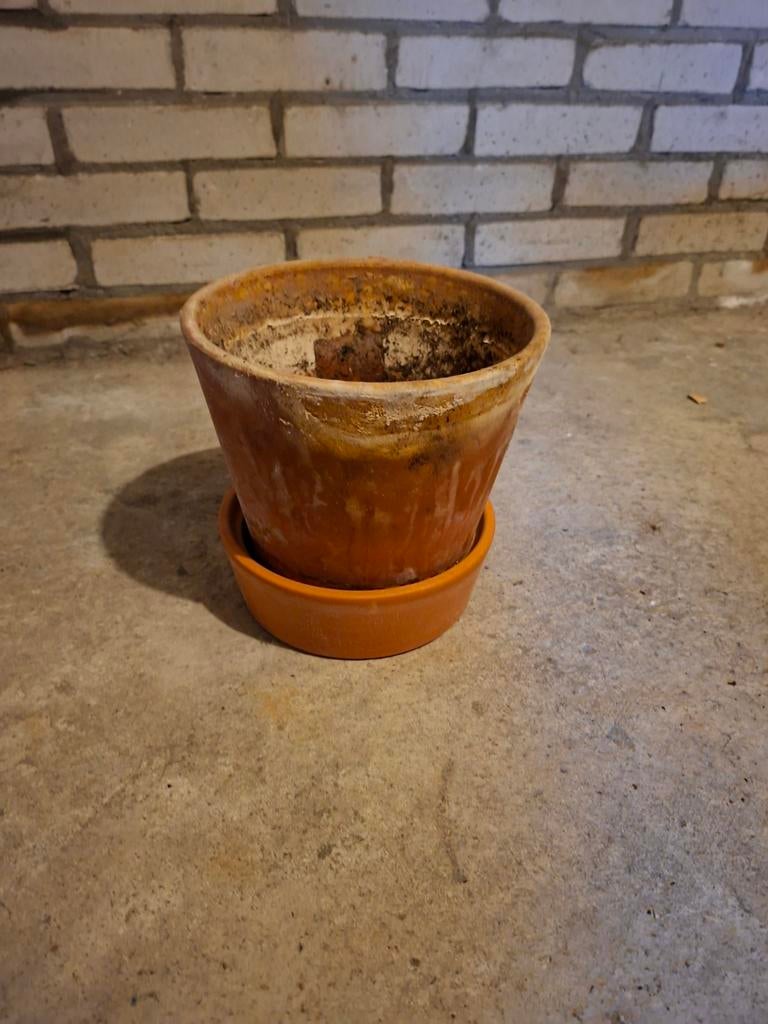 IKEA Terracotta Bloempot met Schotel - Gebruikt, Tuin en Terras, Bloempotten, Ophalen, Gebruikt, Rond, Balkon