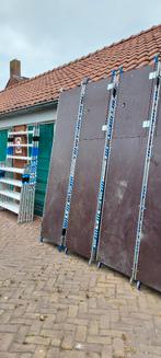 steigers-- 2x  ASC-NIEUWSTAAT--135X 190 + 135 X 250 cm, Ophalen of Verzenden, Zo goed als nieuw, Rolsteiger of Kamersteiger, 5 meter of hoger
