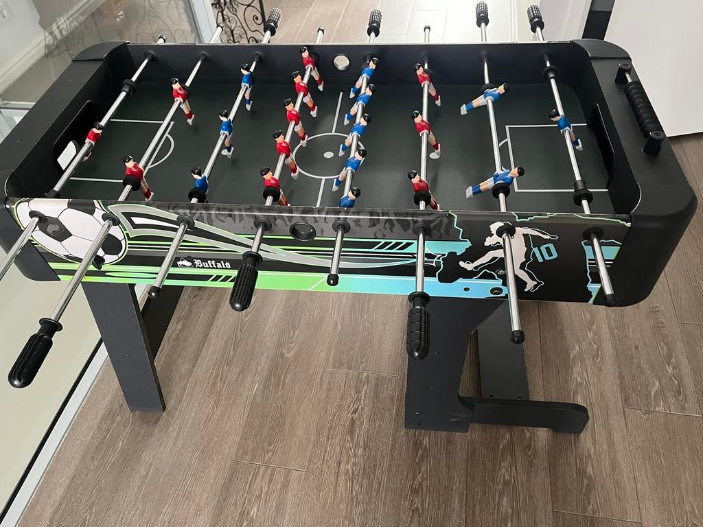 Buffalo voetbaltafel met extra voetballetjes, Ophalen, Gebruikt