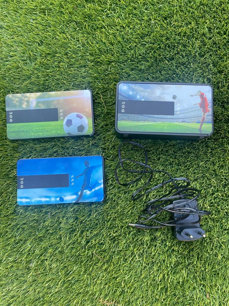 Voetbalthema Wekkers met Geluid en Licht - 3 Stuks, Digitaal, M, Ophalen of Verzenden, Zo goed als nieuw