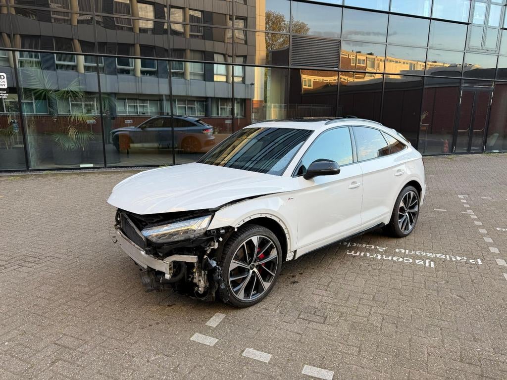 Audi Q5 Sportback 55TFSI E S-line Pano | B&O | 21inch camera, Auto diversen, Schadeauto's, 1984 cc, Wit, Hybride Elektrisch/Benzine