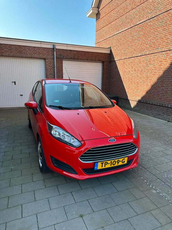 Ford Fiësta 1.25 60pk 3D 2013 Rood, Auto's, Ford, Particulier, Fiësta, Benzine, B, Hatchback, Handgeschakeld, Geïmporteerd, Rood