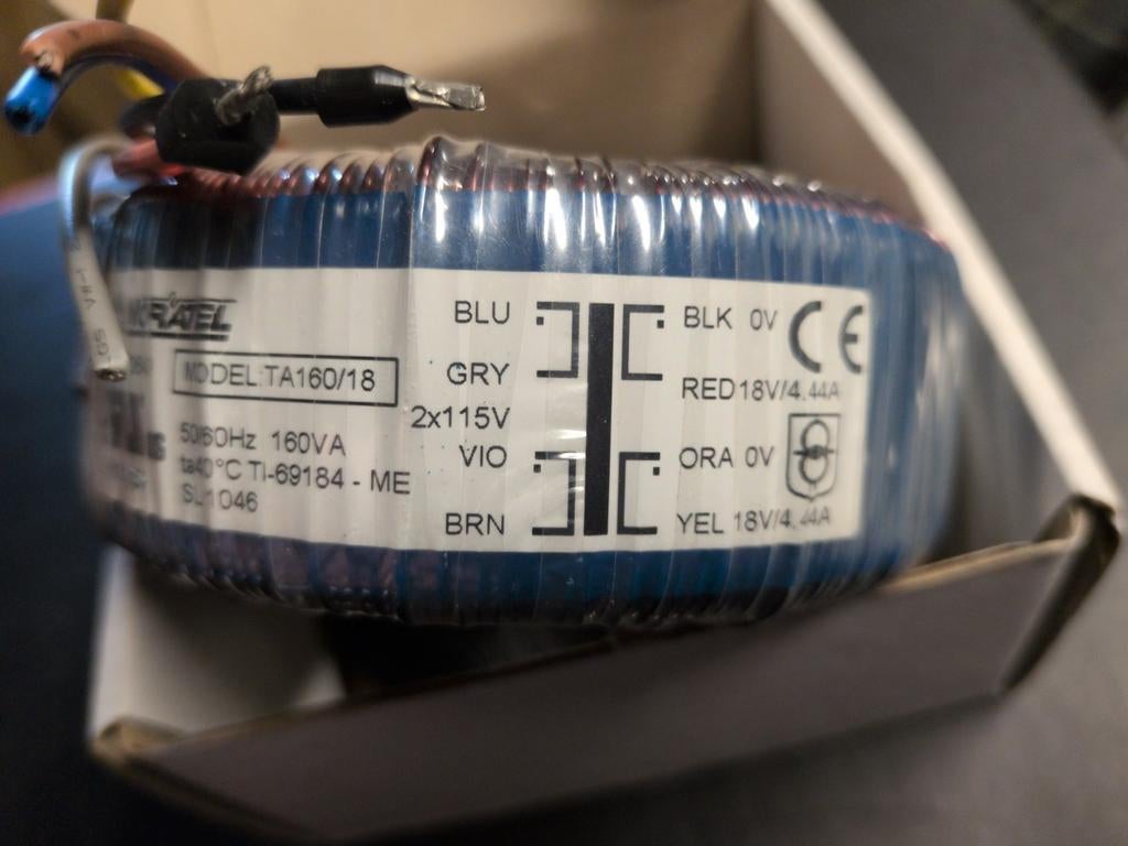 Farnell Ringkerntransformator 160VA 2x18V TA160/18, Hobby en Vrije tijd, Elektronica-componenten, Ophalen of Verzenden, Nieuw