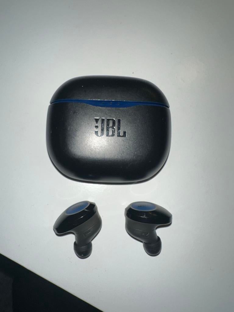 JBL Draadloze Oordopjes met Oplaadcase, Ophalen of Verzenden, Gebruikt, Overige merken, Draadloos