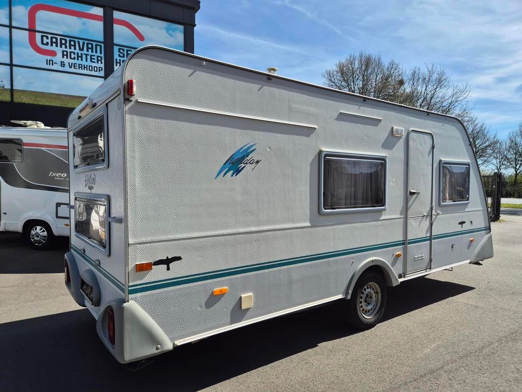 Eifelland 550TKM Stapelbed + treinzit + voortent. 5 pers., Caravans en Kamperen, Caravans, Overige typen, Bedrijf, Treinzit, Eifelland