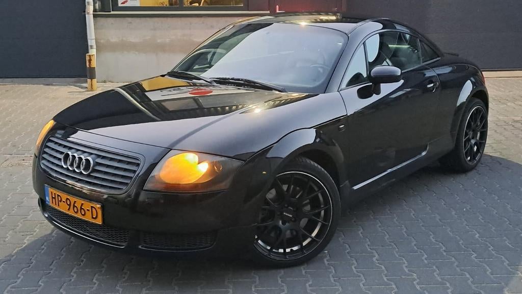 Audi TT 1.8 T Coupe 210pk 18" Monaco Bluetooth Stage 1, Auto's, Audi, Voorwielaandrijving, TT, 4 cilinders, Zwart