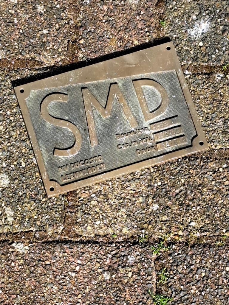 Mooie vintage bronzen plaquette 'SMD Bouwjaar 1953', Antiek en Kunst, Ophalen of Verzenden