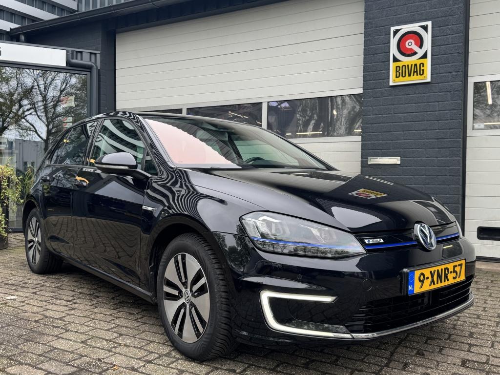 Volkswagen e-Golf e-Golf Leer/adaptive cruise (bj 2014), Auto's, Volkswagen, Automaat, 0 cilinders, Gebruikt, 22 min