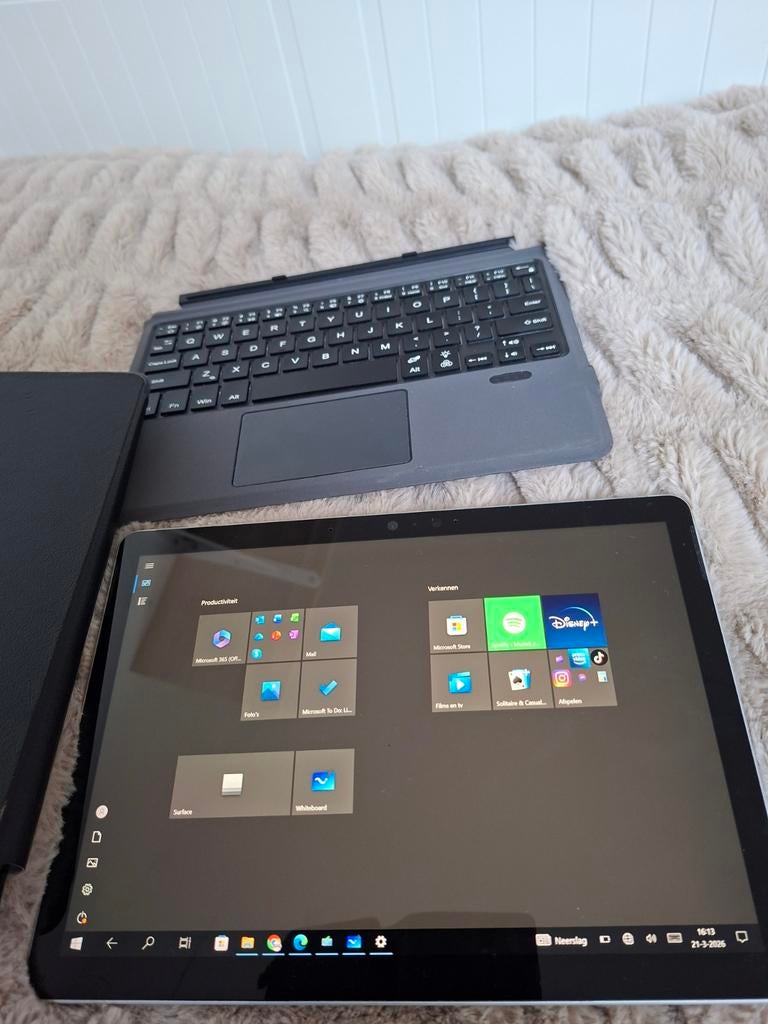 Microsoft Surface Go 2 met toetsenbord, Computers en Software, Windows Tablets, Ophalen
