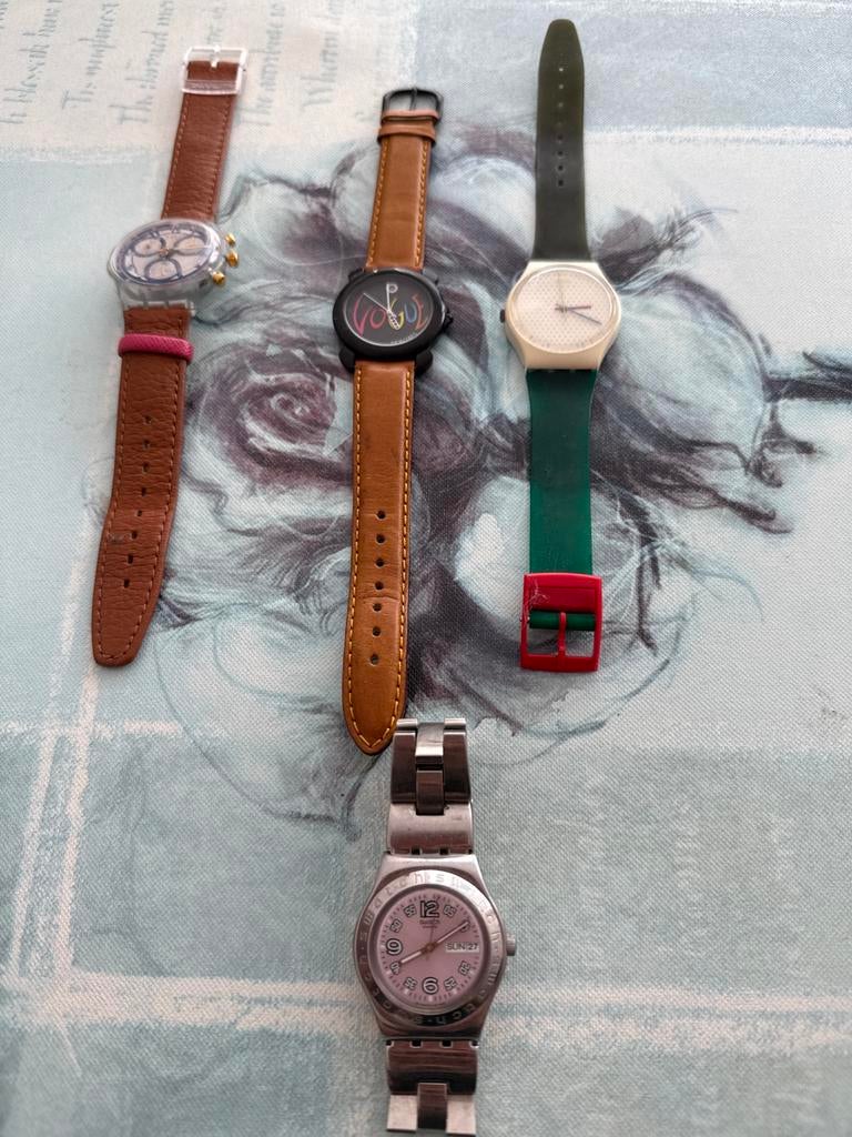 Set van 4 Swatch horloges - Diverse modellen, Sieraden, Tassen en Uiterlijk, Horloges | Dames, Overige materialen, Polshorloge