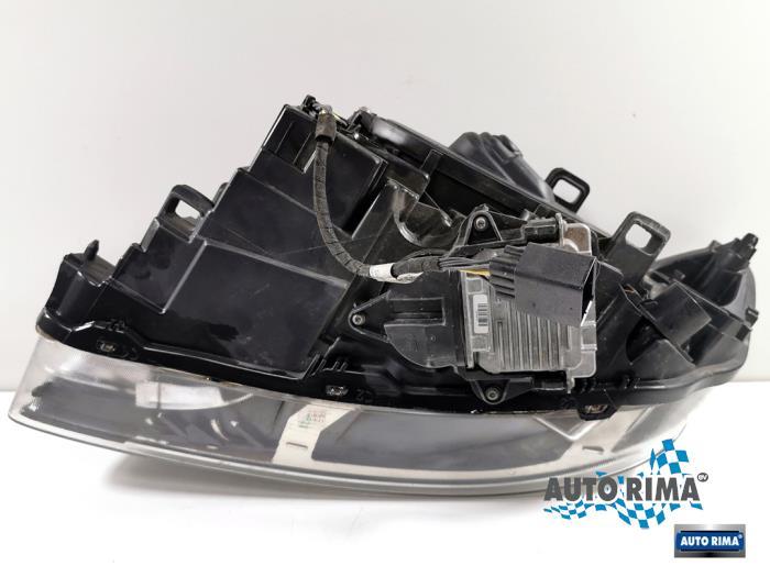 Koplamp rechts van een Volvo V60, Auto-onderdelen, Gebruikt, -, -, Ophalen of Verzenden