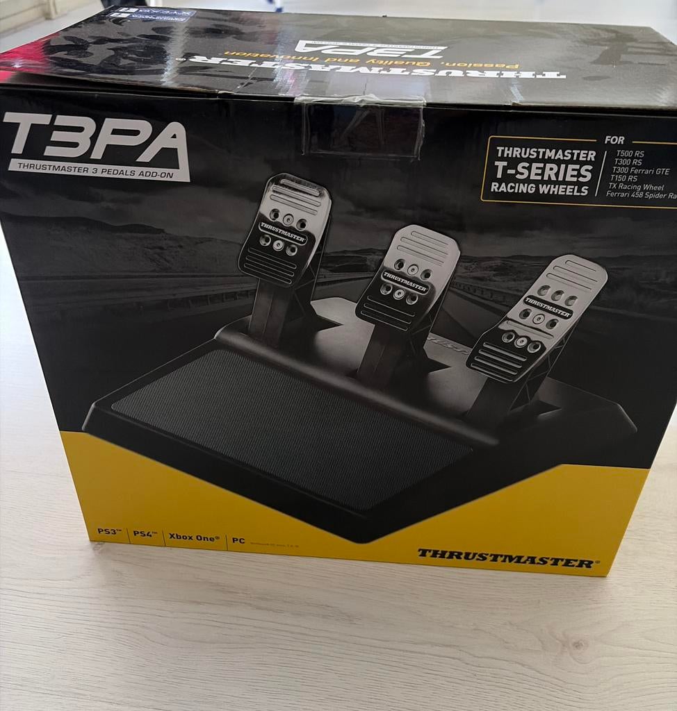 Thrustmaster T3PA pedalen NIEUW in doos, Ophalen of Verzenden, Nieuw, Stuurtje of Sportattribuut, Xbox One