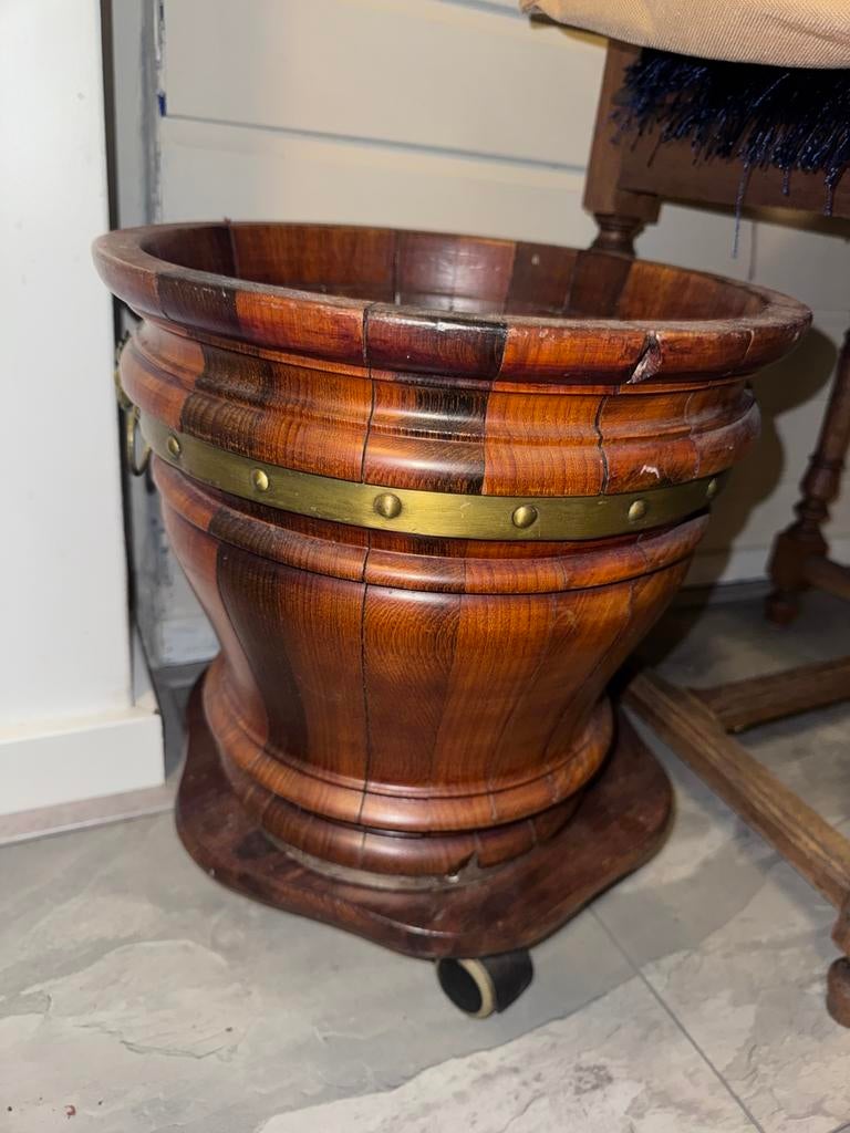 mahonie hout plantenbak, Ophalen of Verzenden, Zo goed als nieuw