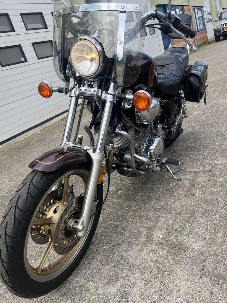 Yamaha XV 700 met navigatie en zadeltassen, Cardan-aandrijving, Chopper, Gebruikt, Particulier