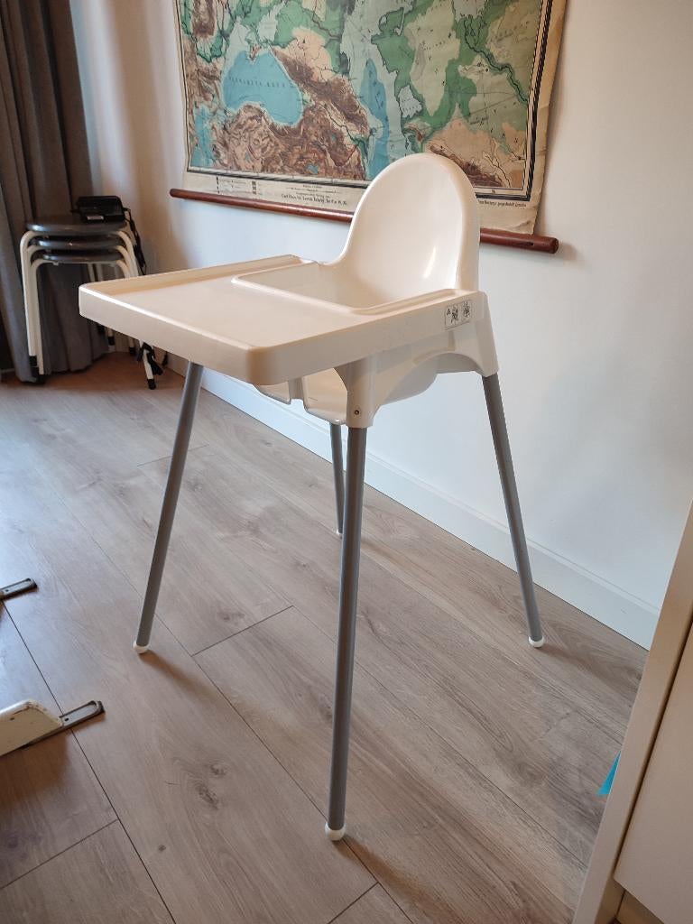 Ikea kinderstoel, Ophalen, Zo goed als nieuw, Overige typen, Afneembaar eetblad