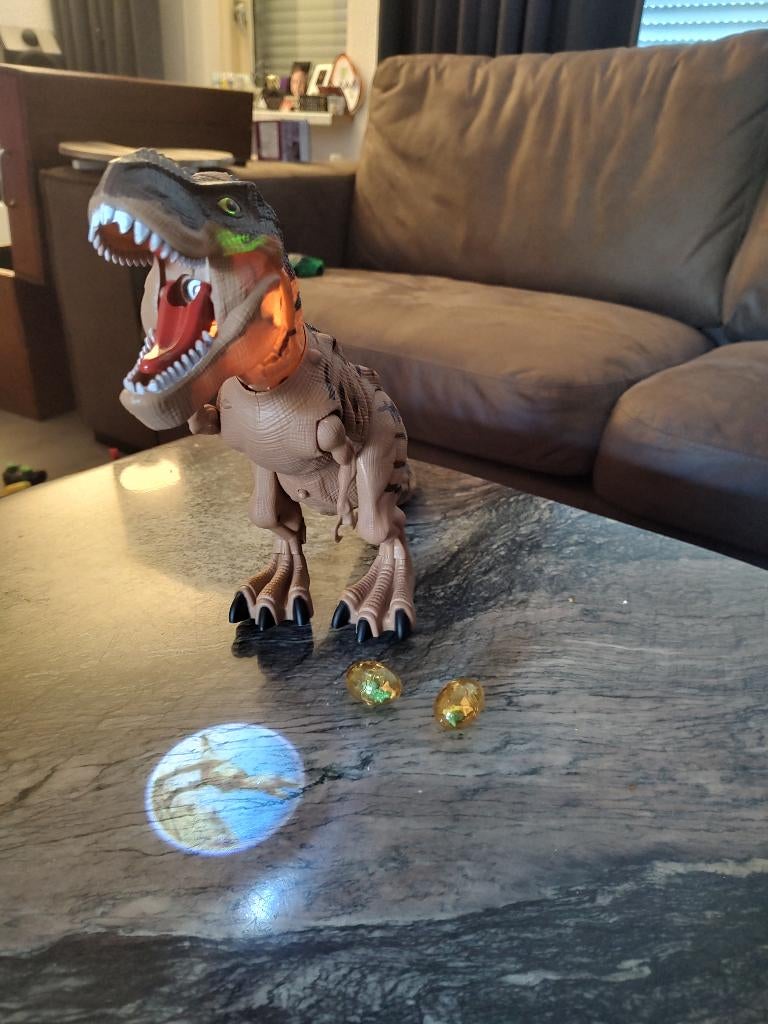 Dinosaurus, Ophalen, Zo goed als nieuw