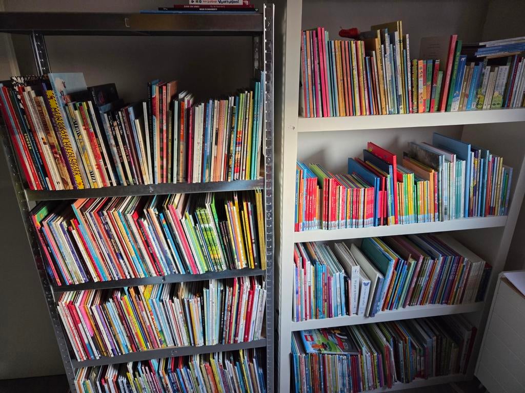 Prentenboeken / Voorleesboeken - Mega verzameling 2 kasten, Boeken, Ophalen of Verzenden, Zo goed als nieuw, 3 tot 4 jaar