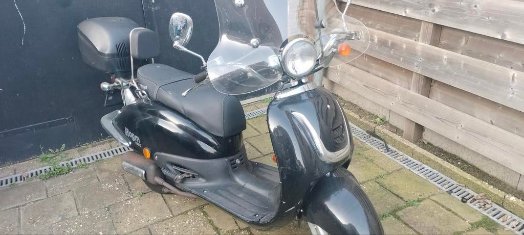 Scooter AGM, Ophalen of Verzenden, Benzine