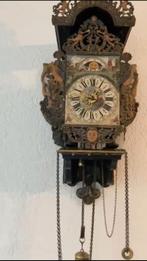 Frieze stoeltjes klok, Antiek en Kunst, Antiek | Klokken, Ophalen of Verzenden