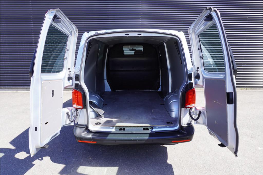 Volkswagen Transporter 150 pk Automaat L2H1 Apple Carplay Cr, Gebruikt, 4 cilinders, 150 pk, Volkswagen