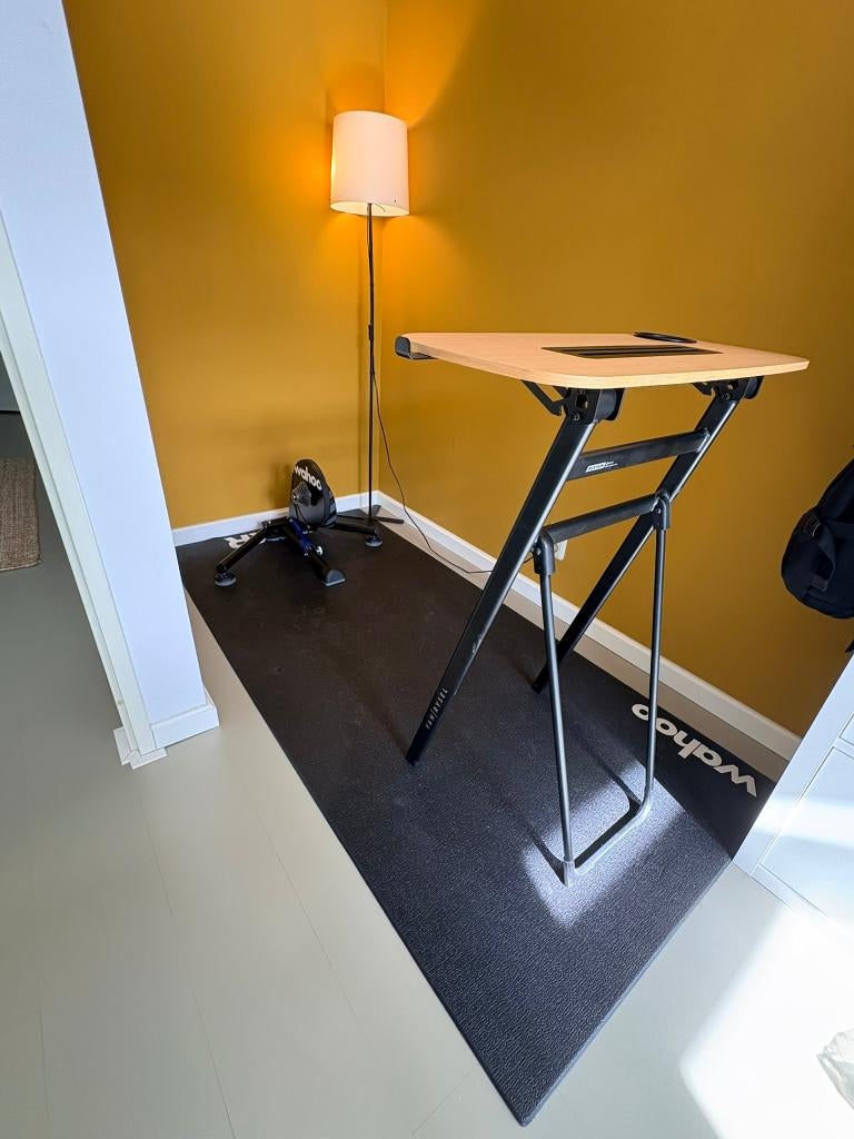 Wahoo KICKR V5 + Cassette + Wahoo Mat + Tafel (Complete Set), Sport en Fitness, Wielrennen, Ophalen, Zo goed als nieuw, Overige typen