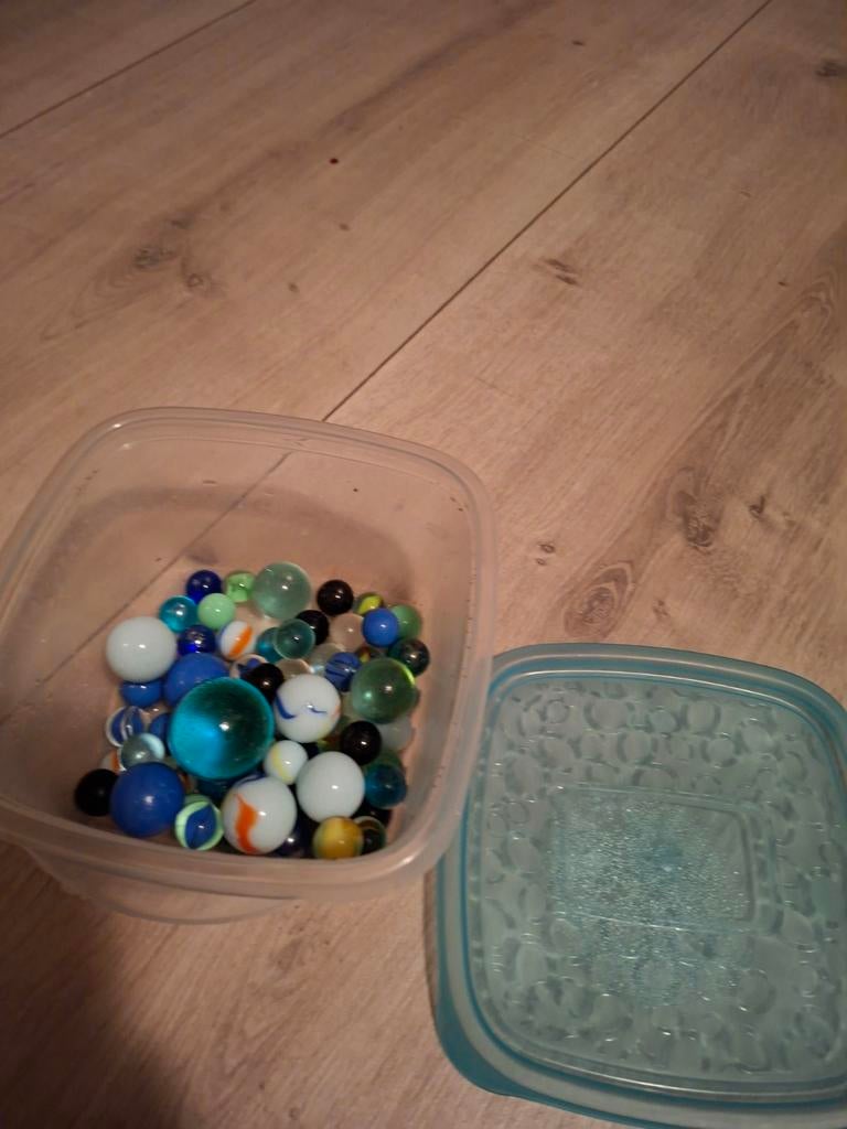 Verzameling knikkers - alleen ophalen., Ophalen, Jongen of Meisje