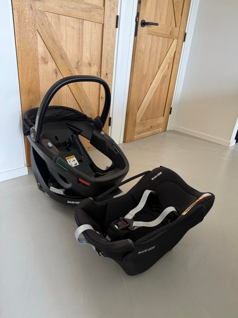 Maxi-Cosi Coral 360 i-Size autostoel met FamilyFix 360 base, Kinderen en Baby's, Autostoeltjes, Ophalen, Autogordel of Isofix