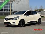 Renault Clio 1.2 TCe Intens Automaat LED Carplay Camera CRUI, Auto's, Renault, Zwart, 4 cilinders, Beige, Bedrijf