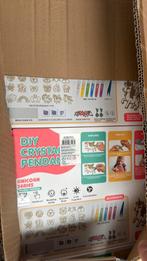 Partij kinderspeelgoed. 1550 items, Ophalen, Nieuw