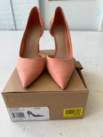 Suède pumps roze/perzik kleur, Pumps, Mango, Ophalen of Verzenden, Zo goed als nieuw