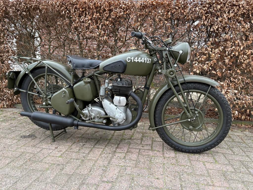 1944 BSA WM20, Toermotor, 1 cilinder, 500 cc