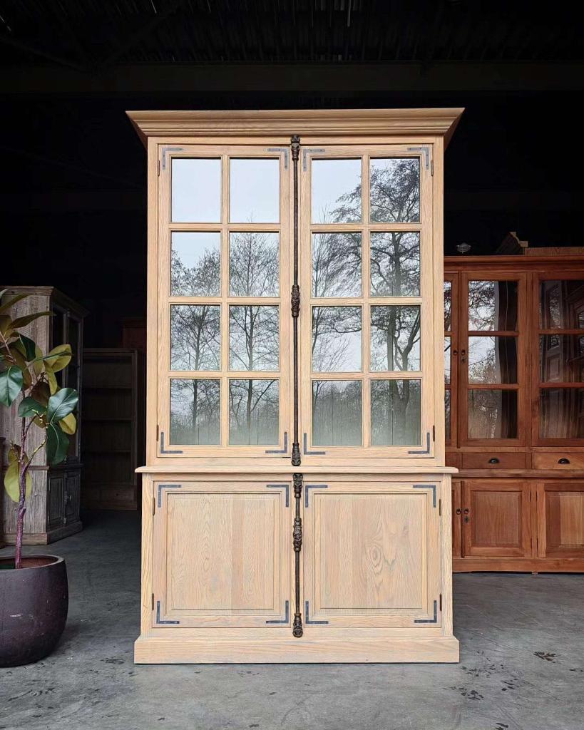 Zeer mooie eikenhouten vitrinekast | Franse buffetkast #2658, Huis en Inrichting, Kasten | Buffetkasten, Niet ingevuld, 100 tot 150 cm