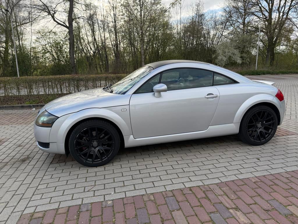 Audi TT - 1.8 T - Coupe - 2000 - 210pk, Voorwielaandrijving, TT, Zwart, 4 cilinders