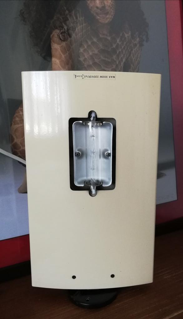 Wandlamp. Gianfranco Frattini(1926-2004) Ca 1980., Ophalen, Zo goed als nieuw, Metaal, Post modern