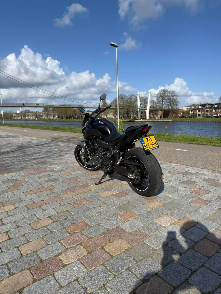 Yamaha MT-07 Tech Black 35kW Akrapovic, 2 cilinders, Sportuitlaat, Gebruikt, Particulier