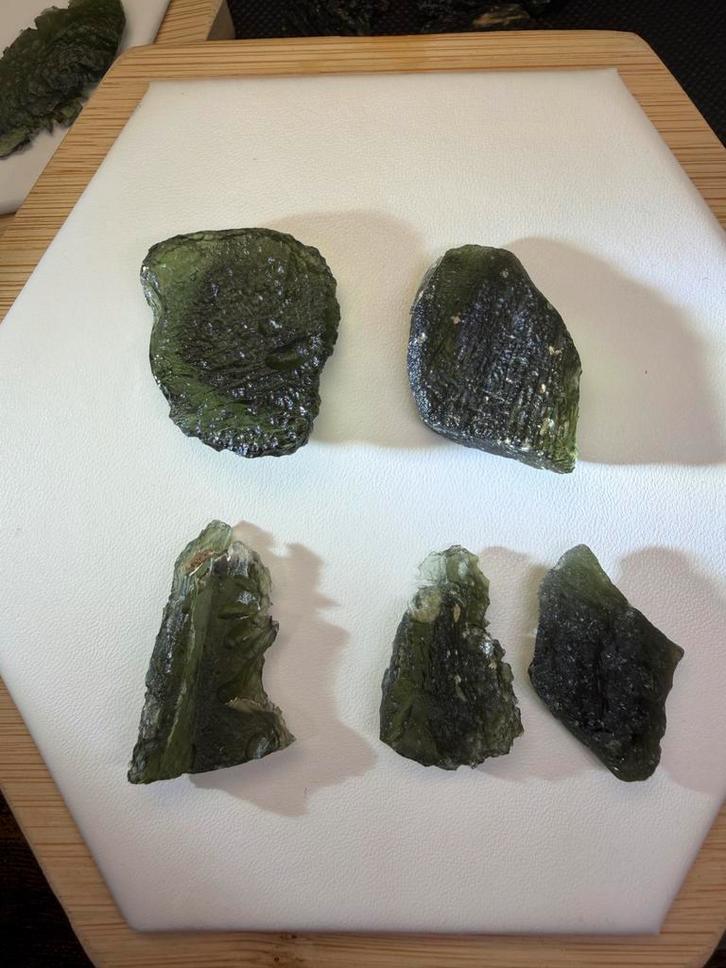 Moldaviet Stenen Set, Sieraden, Tassen en Uiterlijk, Edelstenen, Gebruikt, Ophalen of Verzenden